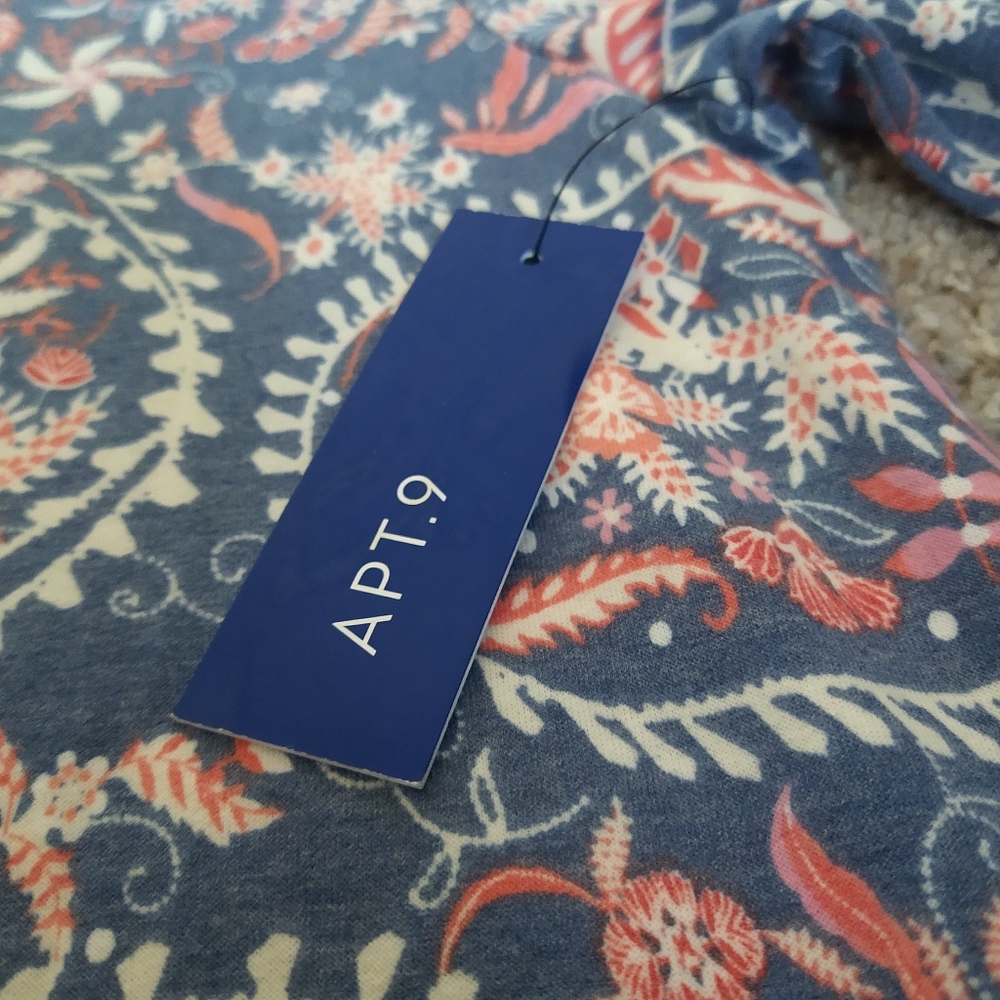 APT 9 dress Paisley Floral dress with pockets New with tags